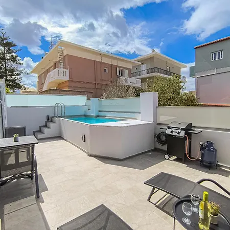 Comfy With Small Private Pool, Fiber Internet And Private Parking 하니아